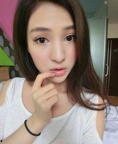 女朋友认错吃瓜视频,吃瓜群众热议不已