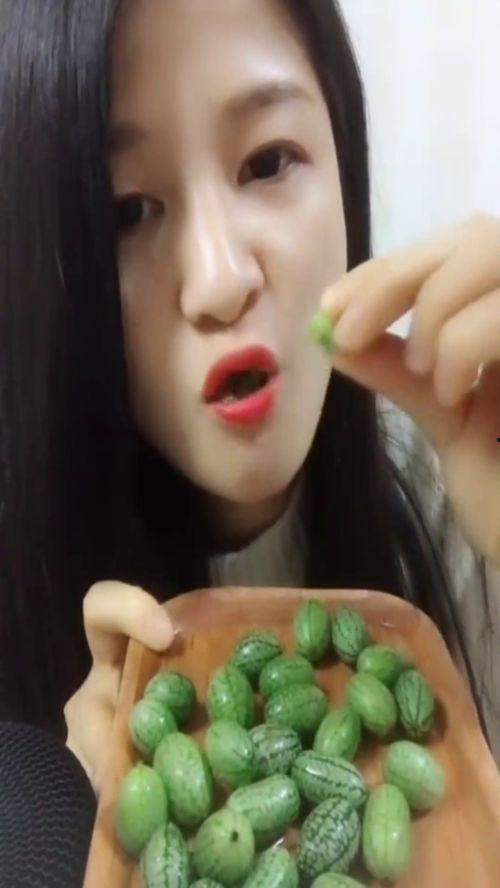 吃美人瓜的视频,一探美人瓜的独特风味